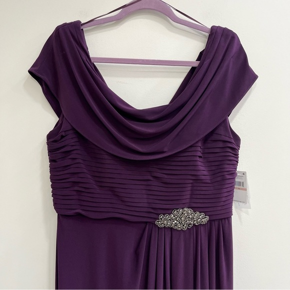 Alex Evenings Cowl Neck Matte Jersey Dress Pleated Bodice Embellishment Detail - Picture 4 of 11